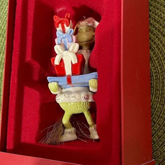 Lenox Grinch With All The Gifts Ornament NWT - Picture 5 of 5
